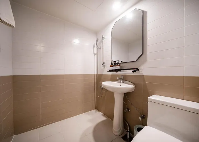Haeundae Dongbeck Hotel 3*
