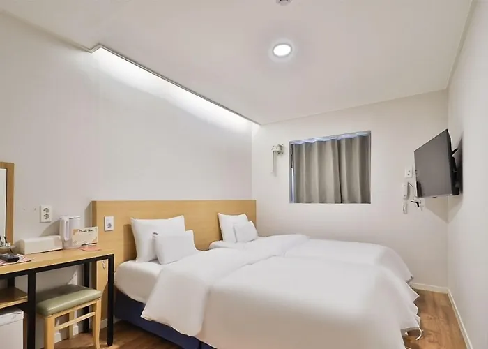 Haeundae Dongbeck Hotel 3*
